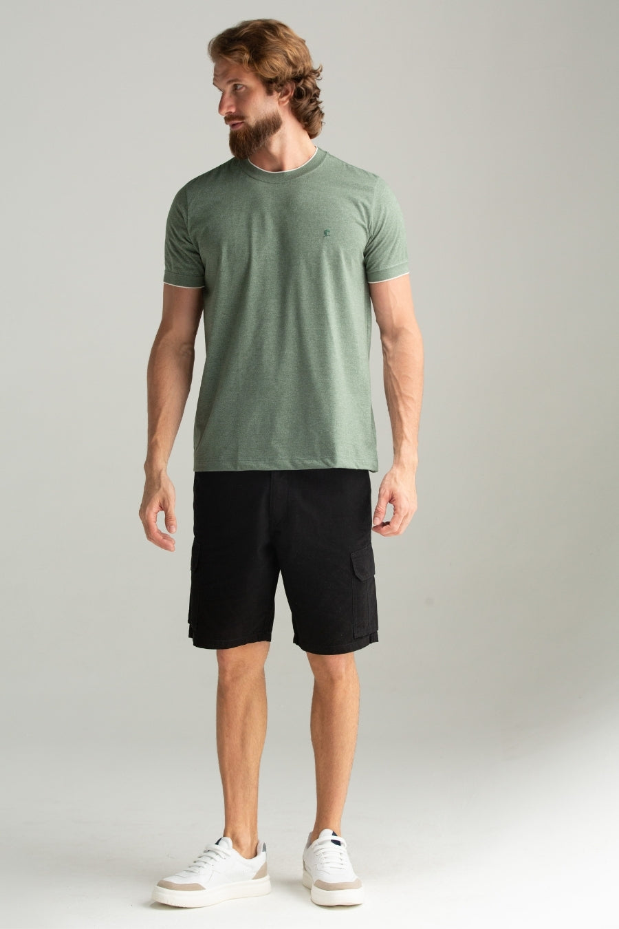 CAMISETA MOLINE COM GOLA E PUNHO VERDE CANA