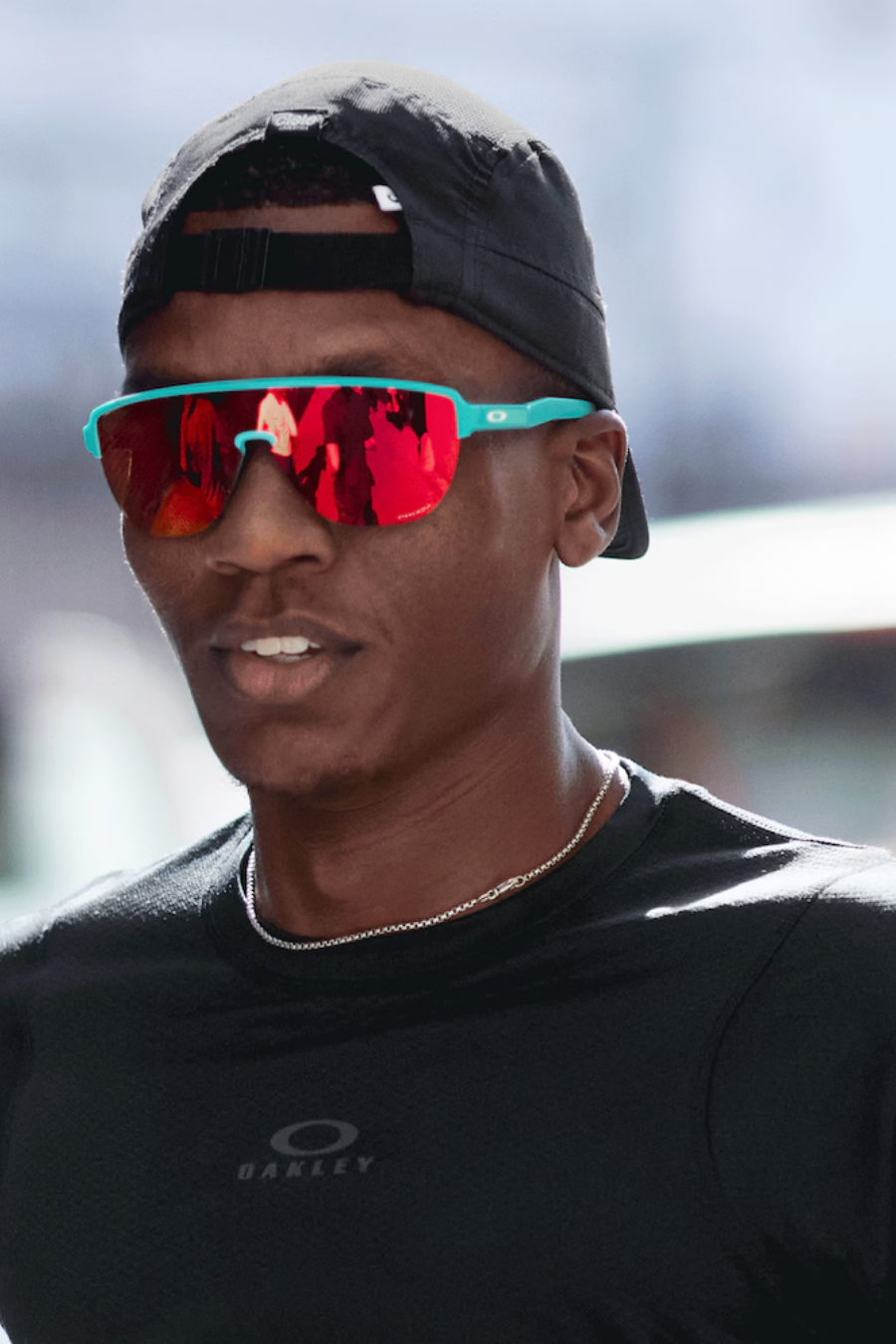 ÓCULOS DE SOL OAKLEY CORRIDOR PRIZM RUBY MATTE CELESTE