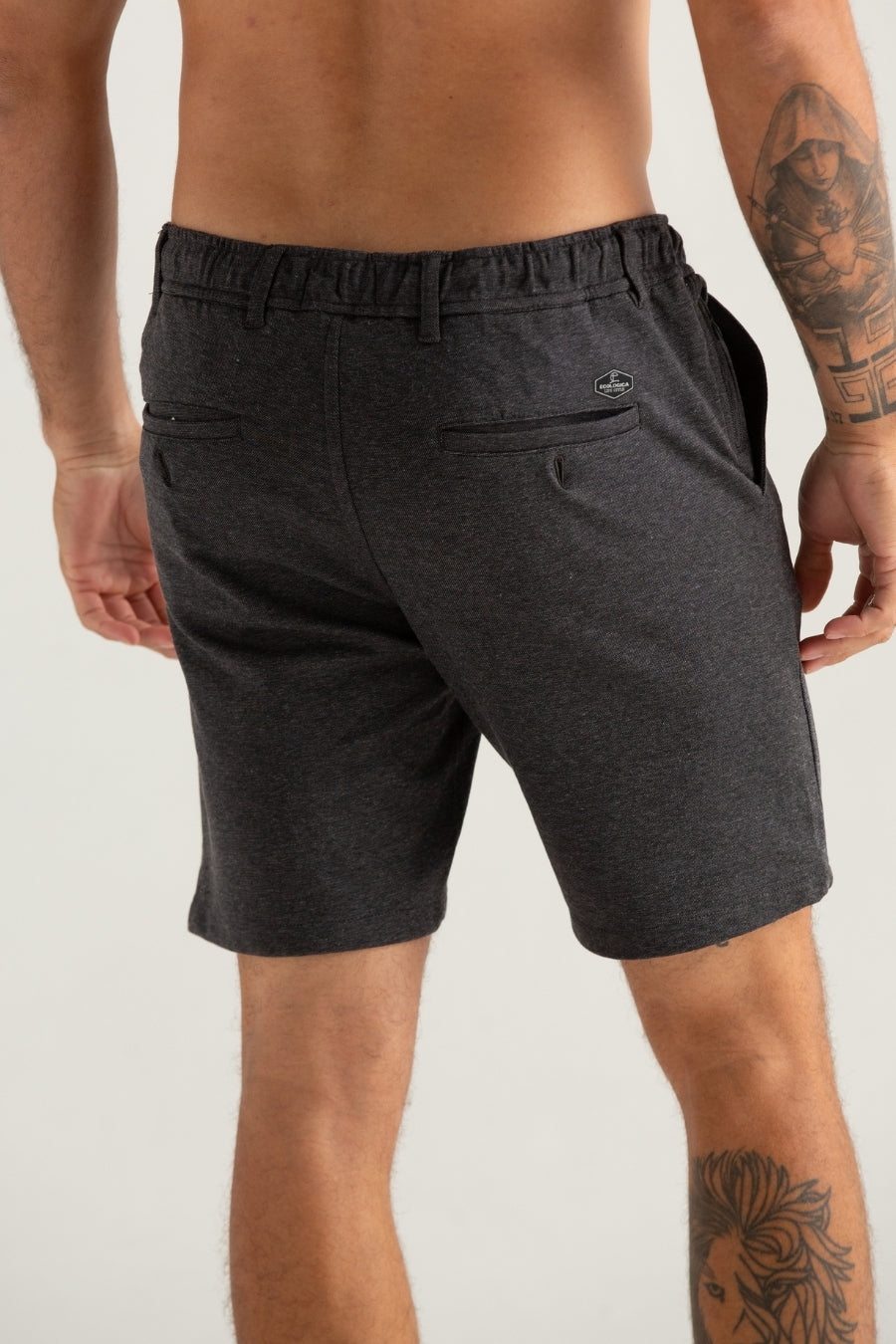 BERMUDA DE TECIDO TECH ELASTICO PRETO