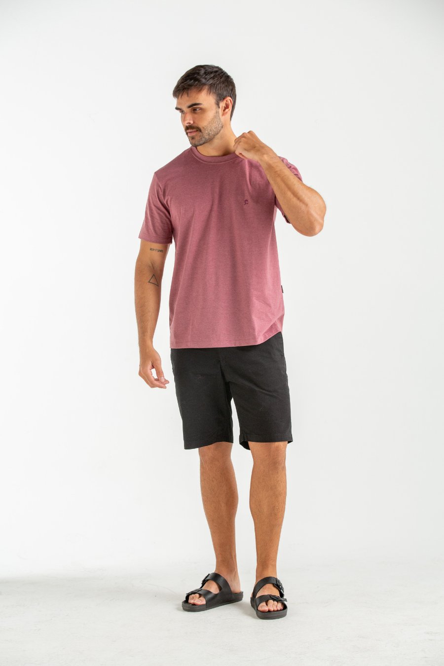 CAMISETA BASICA SLIM DENVER RECYCLE VINHO