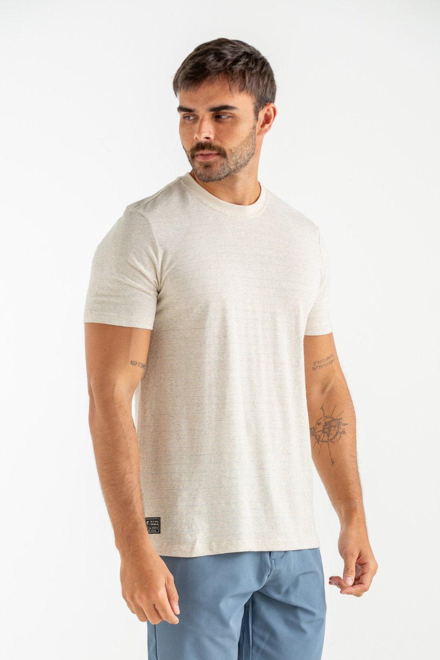 CAMISETA LINHO MISTO LISTRADO CHINO