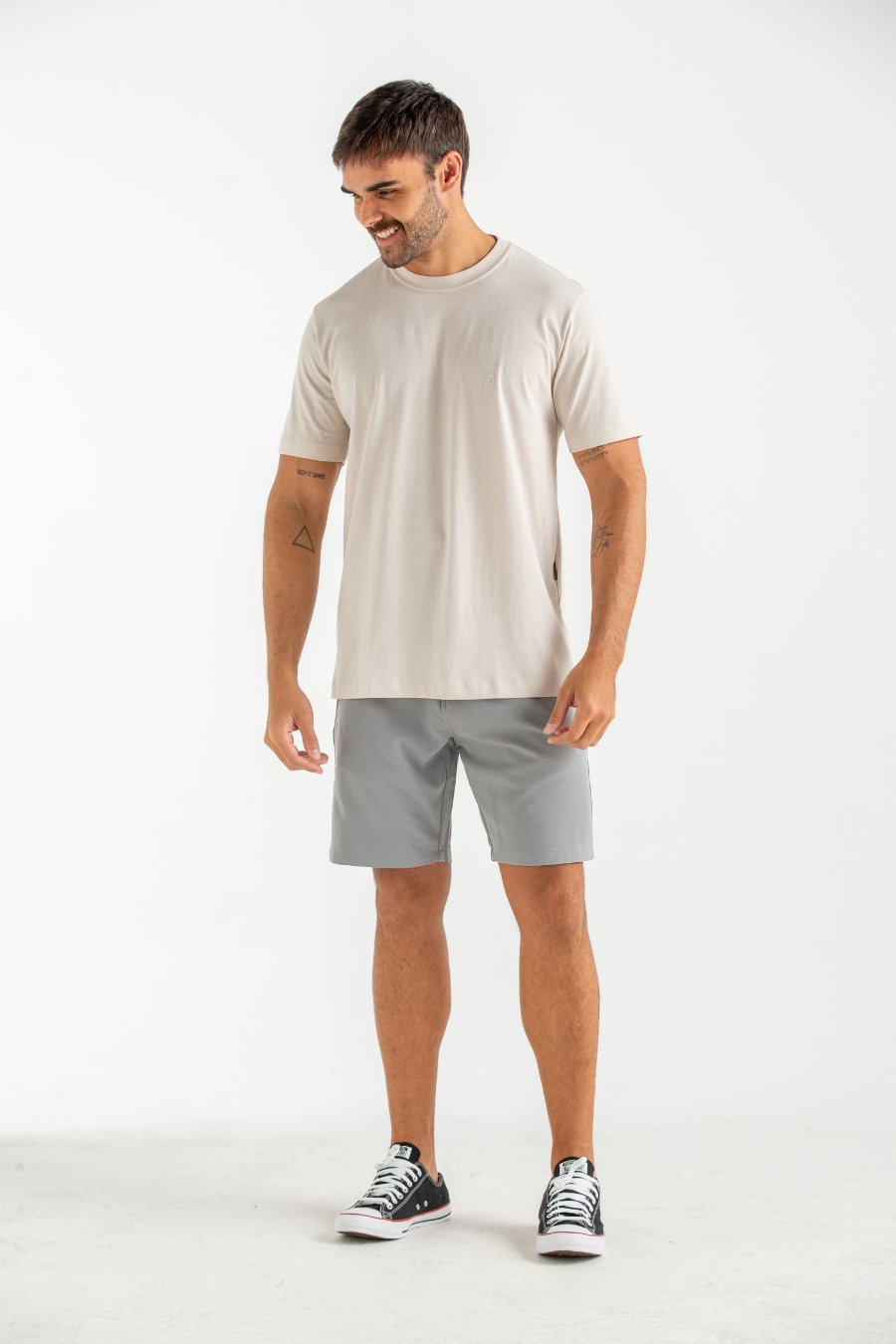 CAMISETA BÁSICA REGULAR FIO 40 CHINO