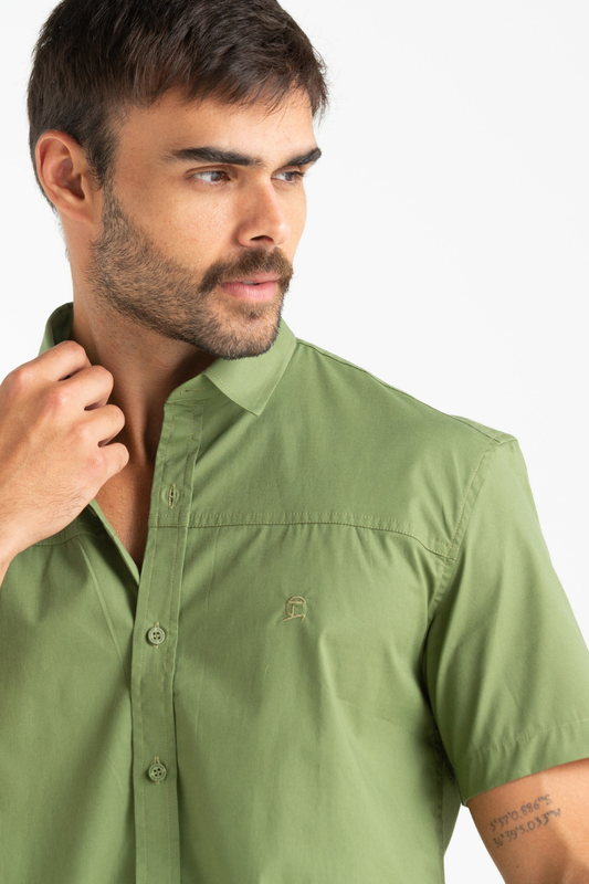 CAMISA DE TECIDO MAZZINI COM PALA VERDE MUSGO