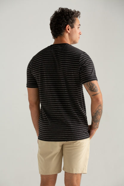 CAMISETA LINHO MISTO LISTRADO PRETO