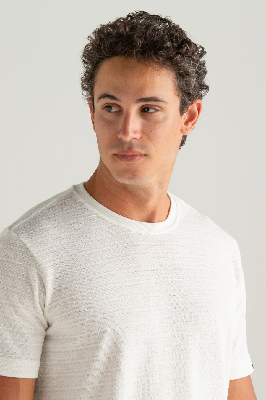 CAMISETA REGULAR MIKONOS OFF WHITE