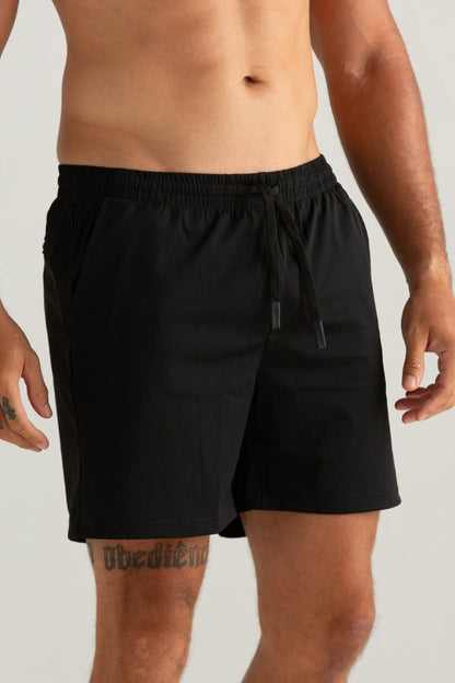 SHORTS TECH PRETO