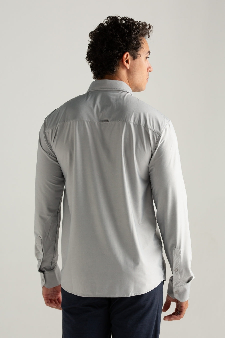 CAMISA MANGA LONGA TECH DOBBY CINZA