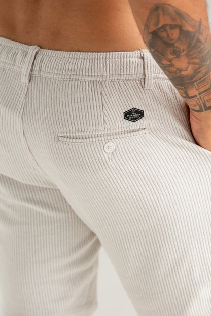 BERMUDA MOLETOM TECH CANELADA OFF WHITE