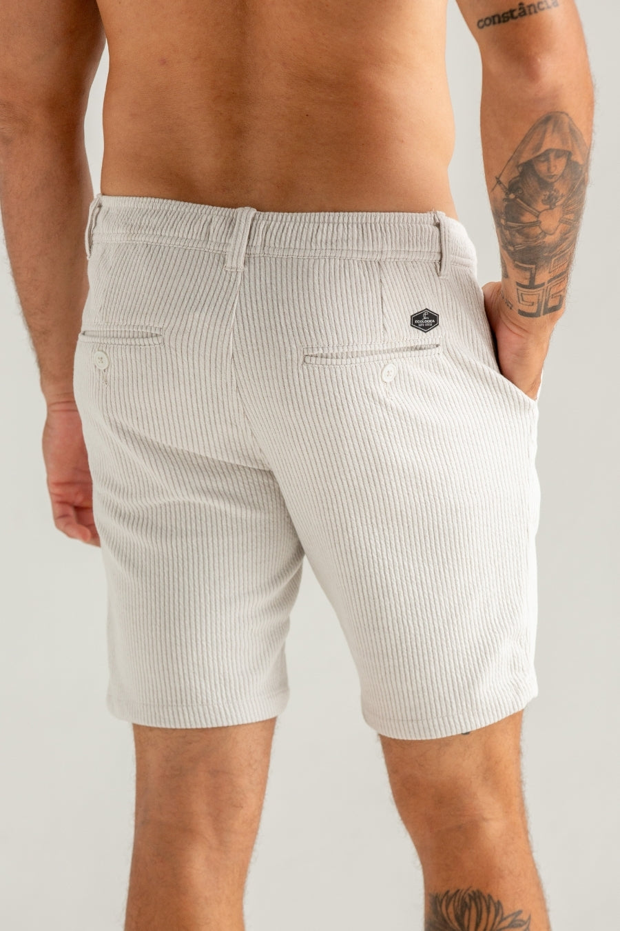 BERMUDA MOLETOM TECH CANELADA OFF WHITE