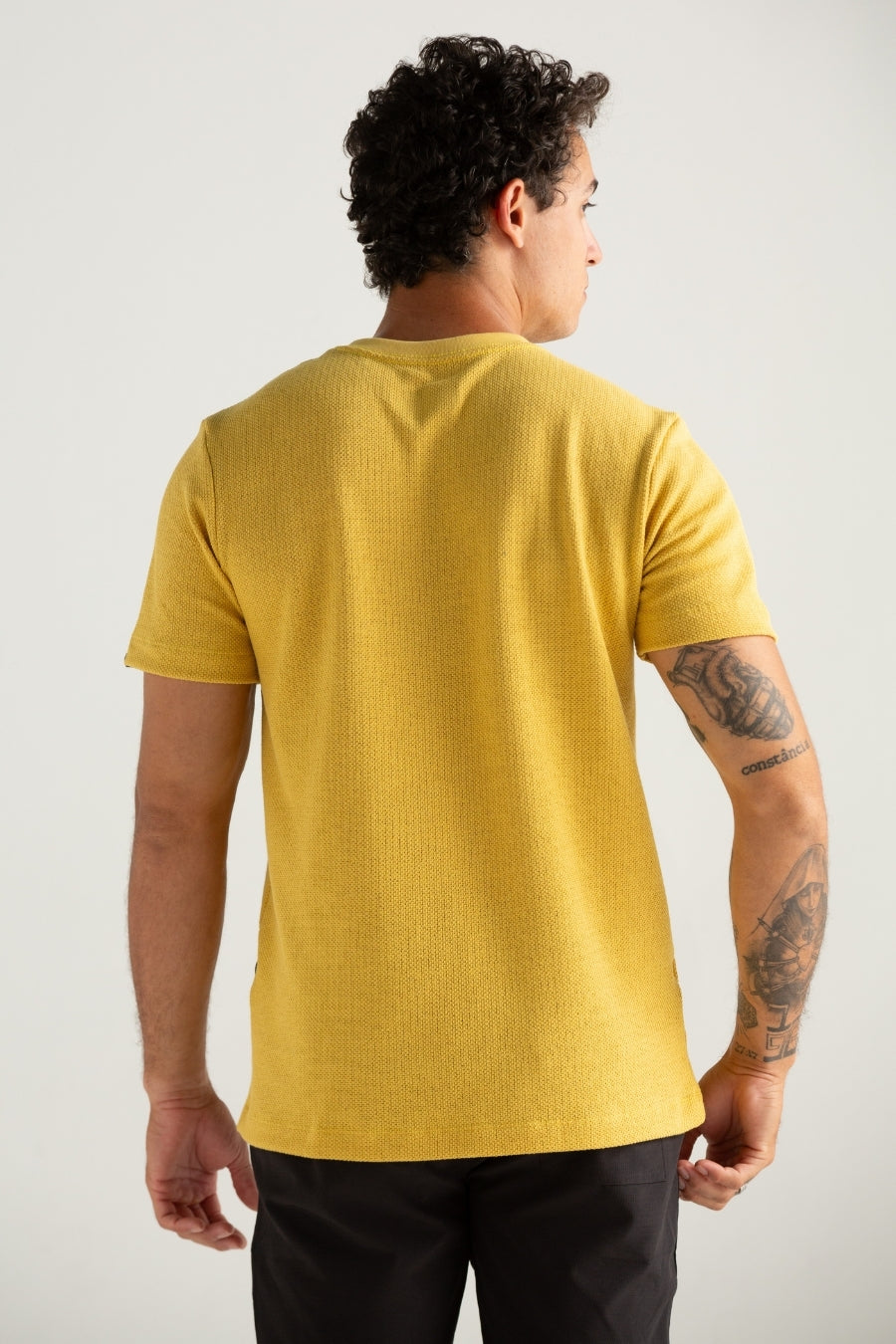 CAMISETA BASICA SLIM HERITAGE AMARELO