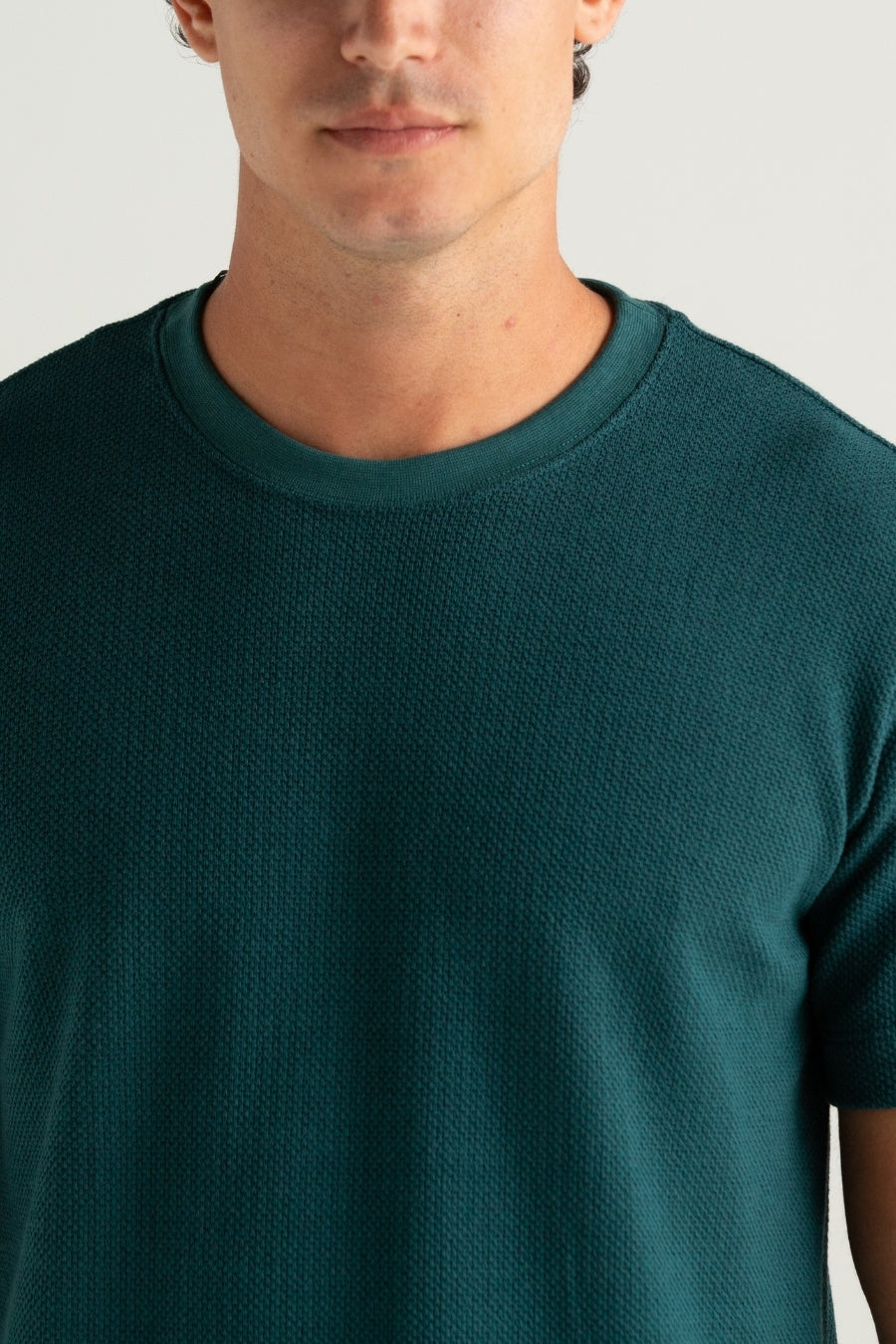 CAMISETA BASICA SLIM HERITAGE VERDE MUSGO