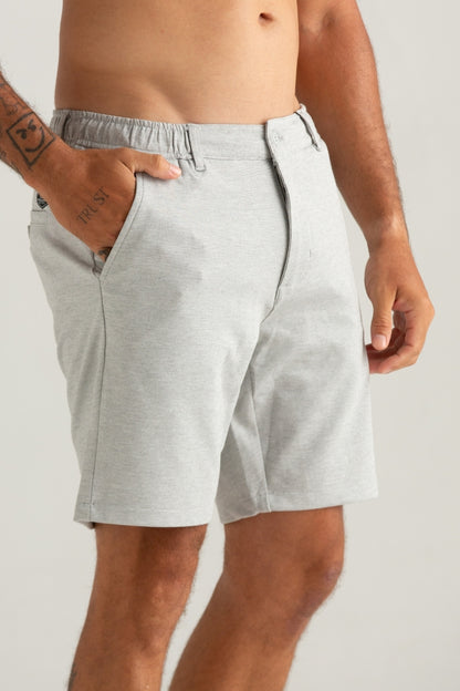 BERMUDA DE TECIDO TECH ELASTICO CINZA
