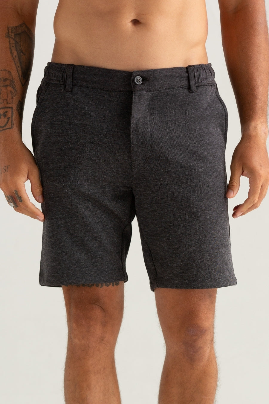 BERMUDA DE TECIDO TECH ELASTICO  PRETO