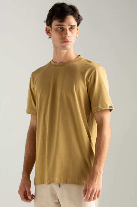 CAMISETA BASICA SLIM CONFORT CAQUI