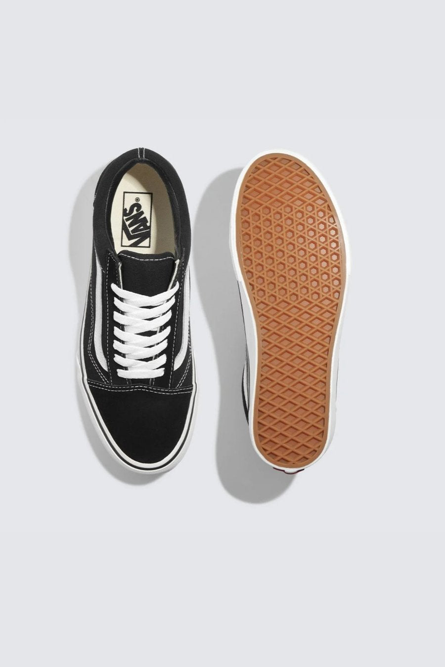 TENIS VANS OLD SKOOL BLACK/WHITE