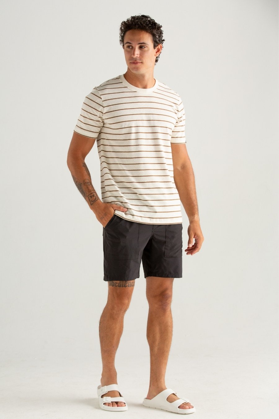 CAMISETA MALHA CANHAMO LISTRADO OFF WHITE