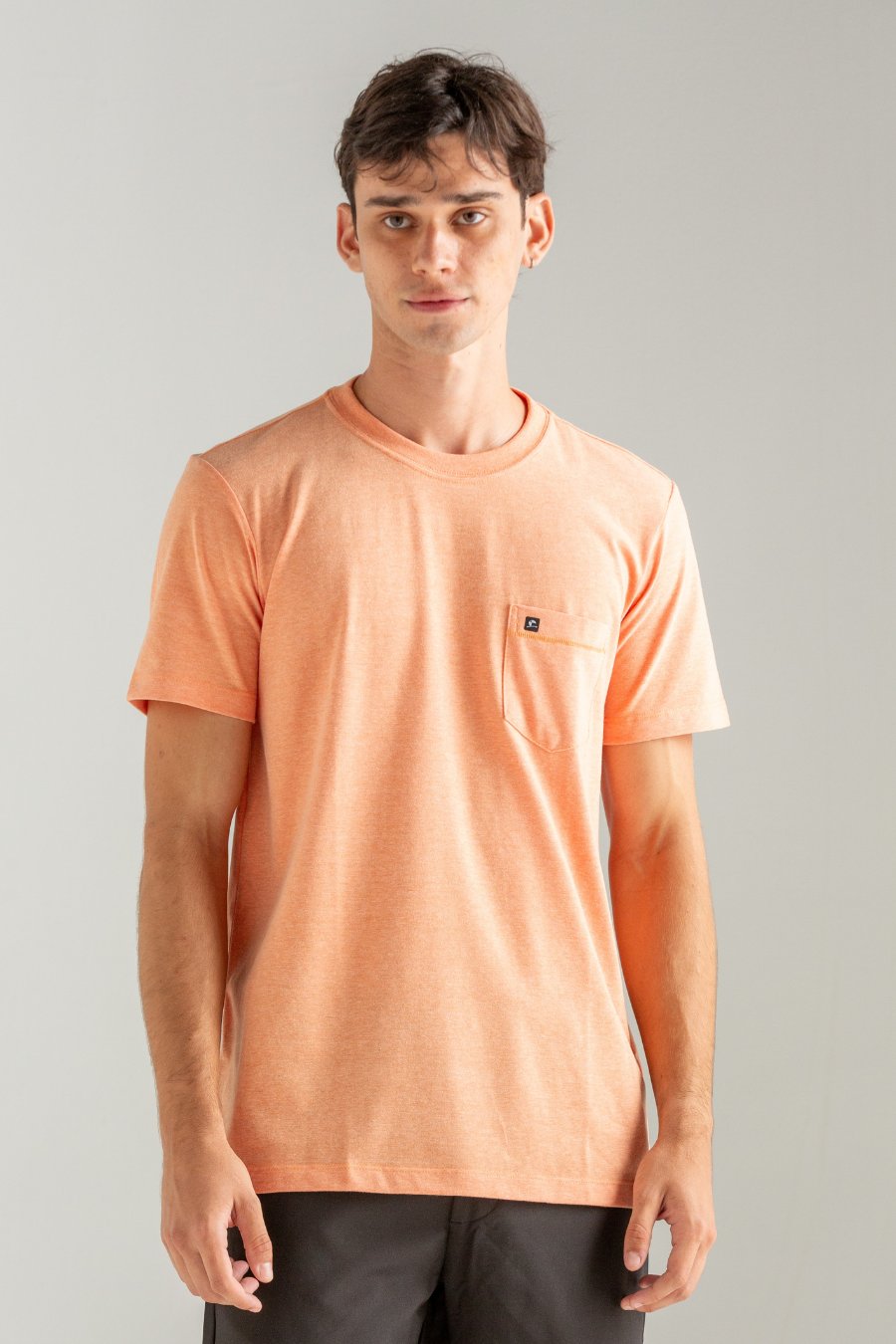 CAMISETA VINTAGE VELLUTADO COM BOLSO LARANJA