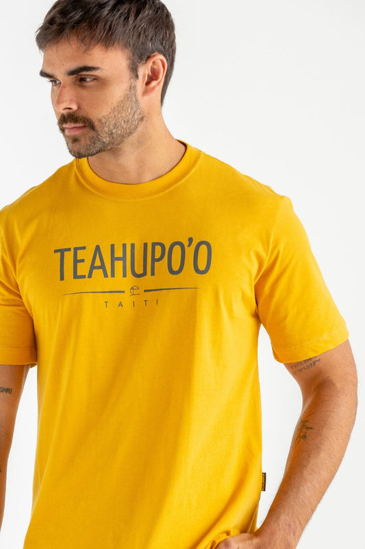 CAMISETA COM SILK TEAHUPOO MOSTARDA