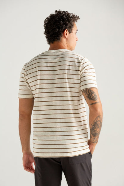 CAMISETA MALHA CANHAMO LISTRADO OFF WHITE