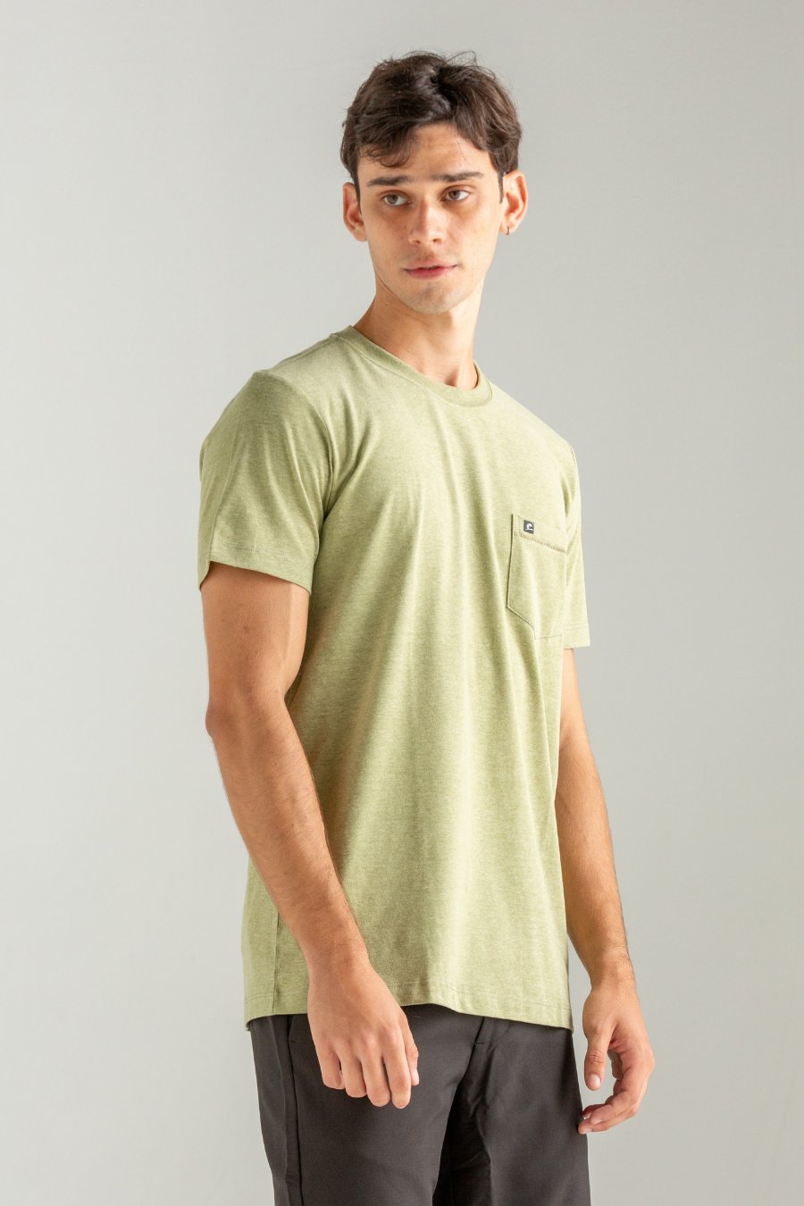 CAMISETA VINTAGE VELLUTADO C/BOLSO VERDE